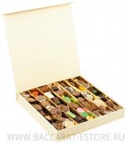 MOON QUATRO - подарочный шоколадный набор конфет ручной работы 
